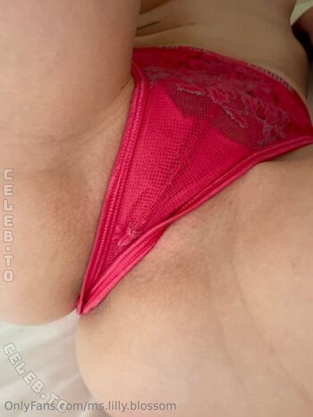 Full leaked Lilly blossom private onlyfans photo