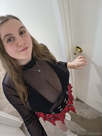Full leaked Lilly maiden private onlyfans photo