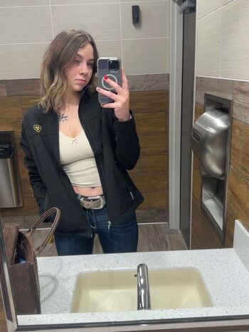 Full leaked Lilly manier private onlyfans photo