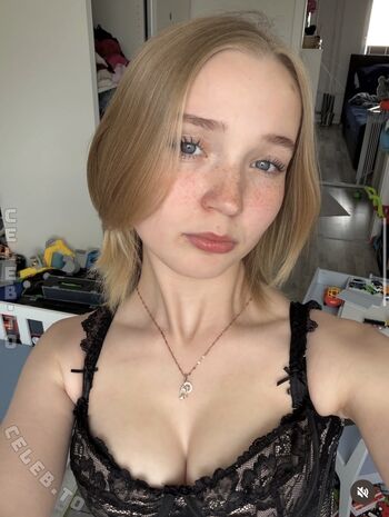 Full leaked Lilly private onlyfans photo