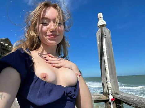 Full leaked Lillyellexo private onlyfans photo
