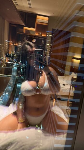 Full leaked Liloe page private onlyfans photo