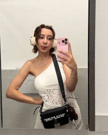 Full leaked Liloo moon page private onlyfans photo
