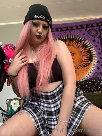 Full leaked Lilrxhxii private onlyfans photo
