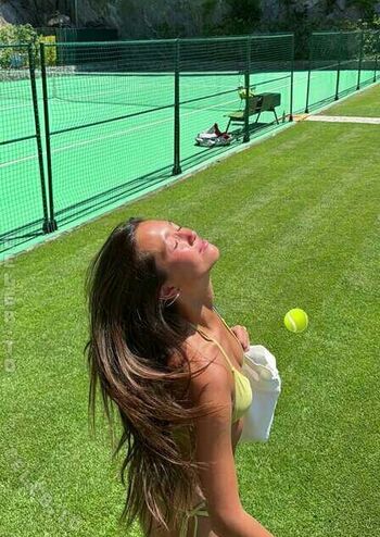 Full leaked Lily chee page private onlyfans photo