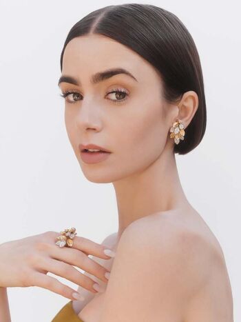 Lily Collins