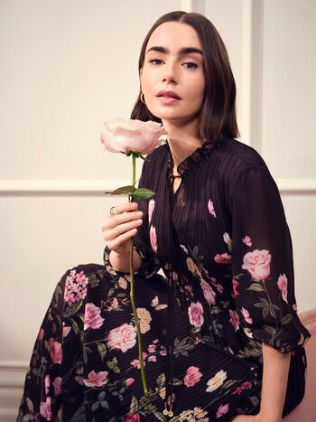 Full leaked Lily collins private onlyfans photo