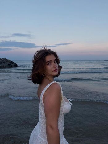 Full leaked Lily eagla private onlyfans photo