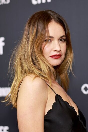 Full leaked Lily james private onlyfans photo