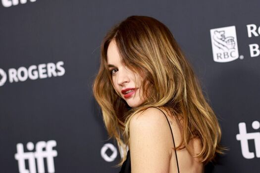 Full leaked Lily james private onlyfans photo