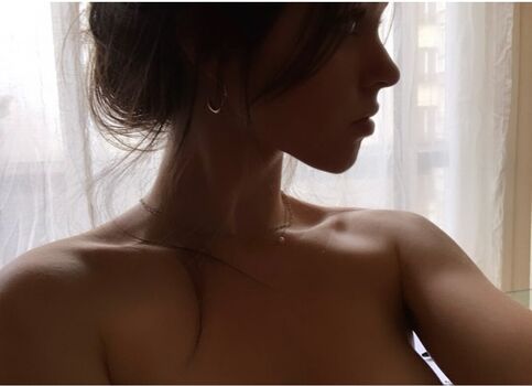 Full leaked Lily kerneis private onlyfans photo