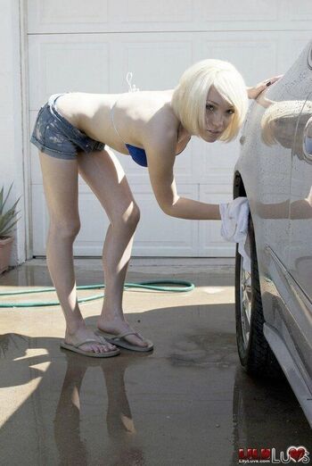 Full leaked Lily labeau page private onlyfans photo