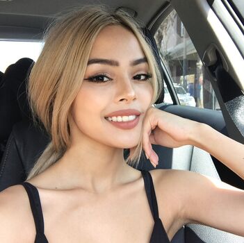 Full leaked Lily maymac private onlyfans photo