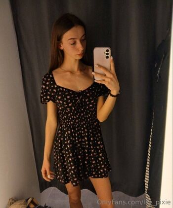 Full leaked Lily pixie private onlyfans photo