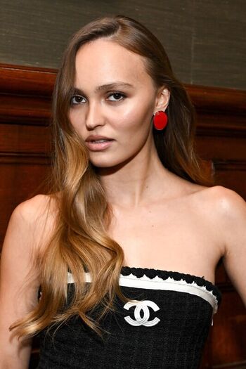 Full leaked Lily rose depp private onlyfans photo