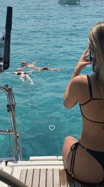 Full leaked Lily rowland private onlyfans photo