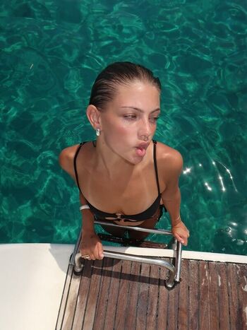 Full leaked Lily rowland private onlyfans photo