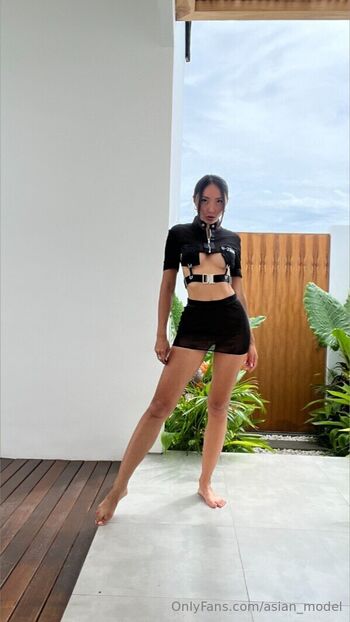 Full leaked Lily private onlyfans photo