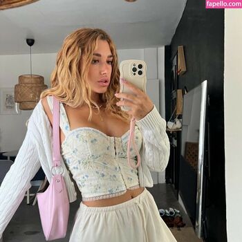 Full leaked Lilygabrieli private onlyfans photo