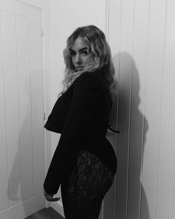 Full leaked Lilyjanexx private onlyfans photo