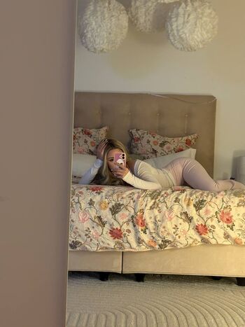 Full leaked Lilyseastar private onlyfans photo