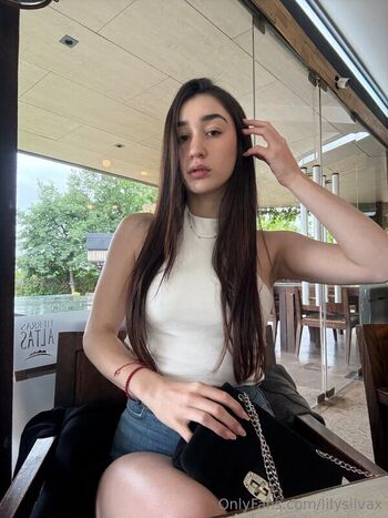 lilysilvax