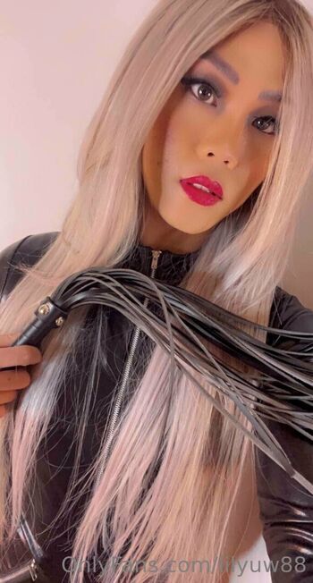 Full leaked Lilyuw private onlyfans photo
