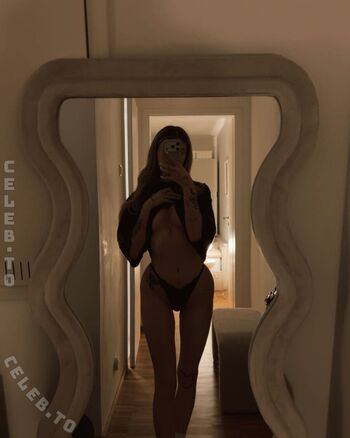 Full leaked Lina vey private onlyfans photo