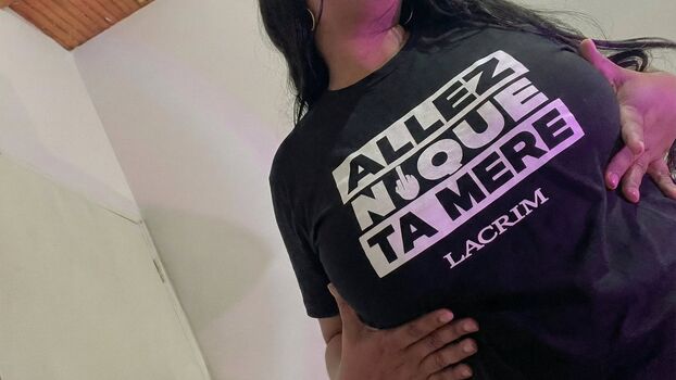 Full leaked Linacappucina private onlyfans photo