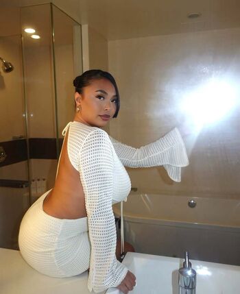 Full leaked Linda vo page private onlyfans photo