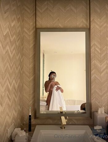 Full leaked Linda vo page private onlyfans photo