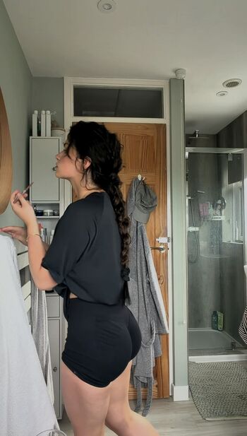 Full leaked Lindgrenrosie private onlyfans photo