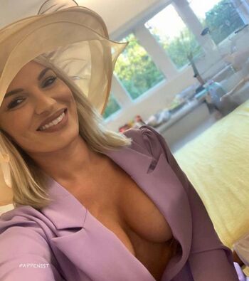 Full leaked Lindsay hubbard private onlyfans photo