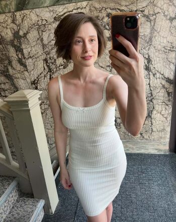 Full leaked Lindsay mullan  page private onlyfans photo