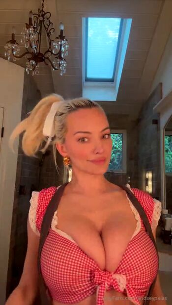 Full leaked Lindsey pelas page private onlyfans photo