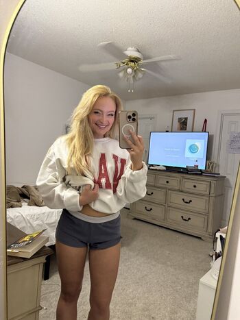 Full leaked Lindshough private onlyfans photo