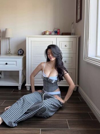 Full leaked Lingdfg page private onlyfans photo