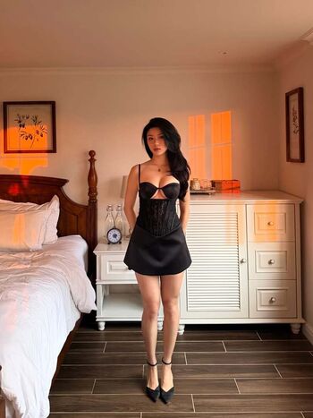 Full leaked Lingdfg page private onlyfans photo