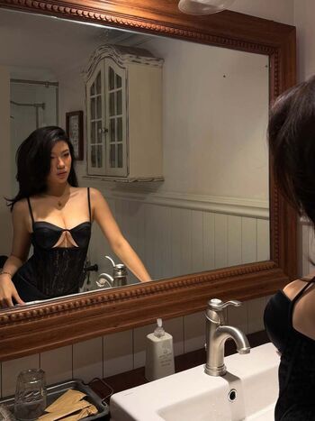 Full leaked Lingdfg page private onlyfans photo