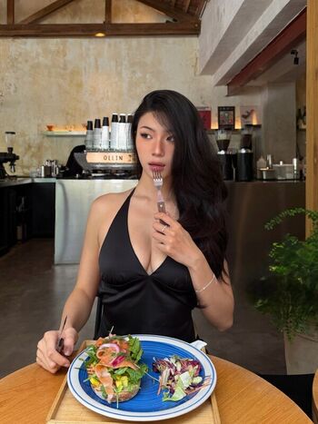 Full leaked Lingdfg page private onlyfans photo