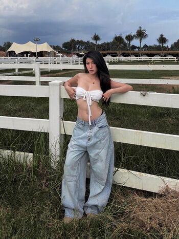 Full leaked Lingdfg page private onlyfans photo
