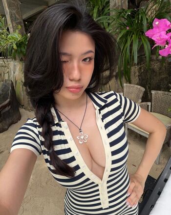 Full leaked Lingdfg page private onlyfans photo