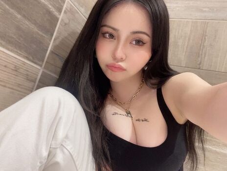Full leaked Linstgram private onlyfans photo