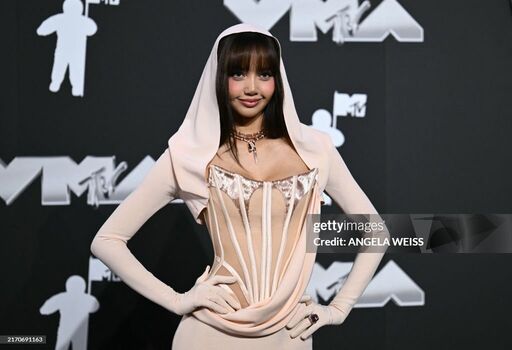 Lisa Blackpink