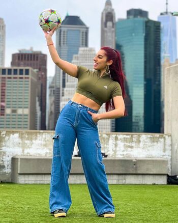 Full leaked Lisa zimouche private onlyfans photo