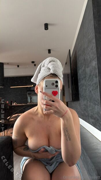 Full leaked Lisastt private onlyfans photo