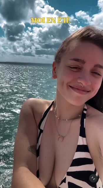 Full leaked Lise favre private onlyfans photo