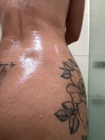 Full leaked Lissperolaa private onlyfans photo