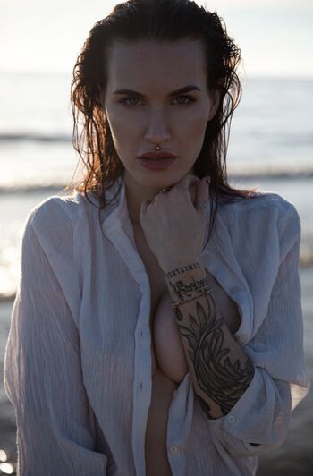 Full leaked Lithuanian girls page private onlyfans photo