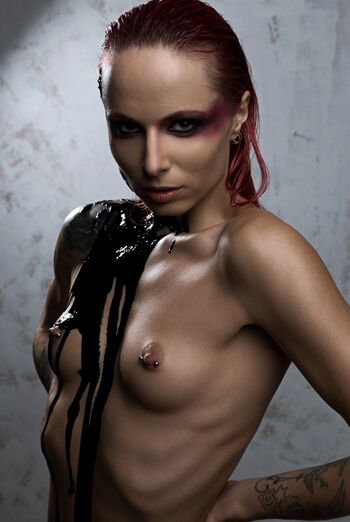 Full leaked Lithuanian girls page private onlyfans photo